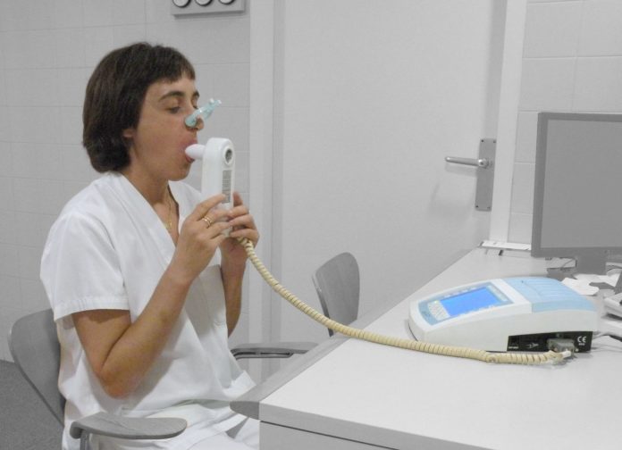 Spirometria – kiedy należy wykonać to badanie i jaki jest jego przebieg?