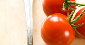 Przecier pomidorowy czy pomidory w puszce – co wybrać?