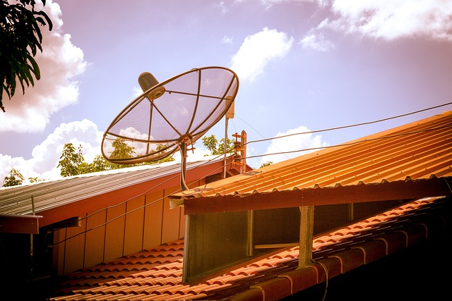 Czym można zastąpić antenę satelitarną?