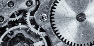 Jaki silnik jest lepszy V8 czy V12?