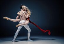 Jak podłączyć wzmacniacz antenowy do radia samochodowego?