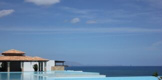 Ile kosztuje Infiniti q50s?