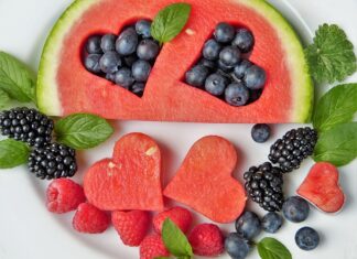 Jak szybko usunąć stary trawnik?